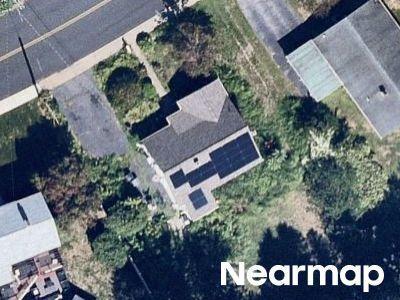 Naugatuck Ave, Milford, Preforeclosure Single-family Home