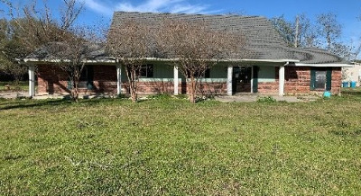 Grand Bois Rd, Breaux Bridge, Preforeclosure Single-family Home