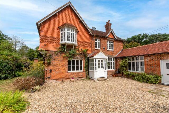 Brimpton Common, Brimpton Lane, Reading, 5 Bedroom Semi-detached