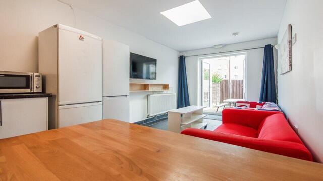 Grange Road, Selly Oak, 6 Bedroom End