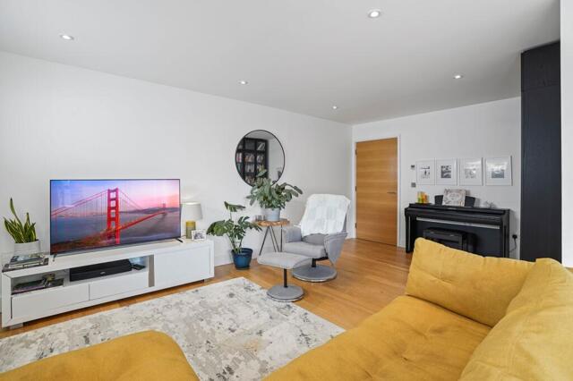 Kingsley Walk, Cambridge, 2 Bedroom Apartment
