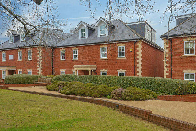 West Hill, Oxted, 2 Bedroom Apartment West Hill, Oxted, 2 Bedroom Apartment