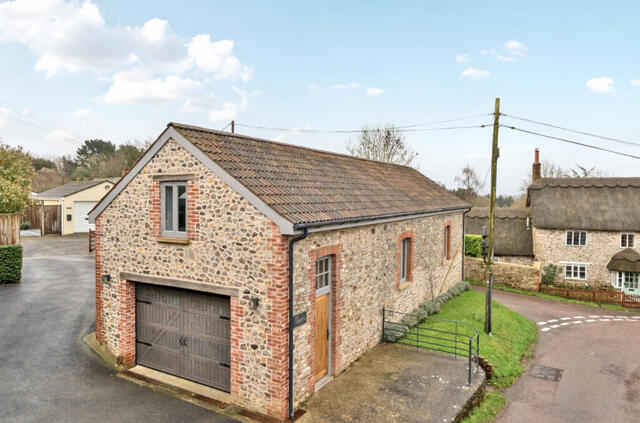 Chardstock, Axminster, 2 Bedroom Bungalow