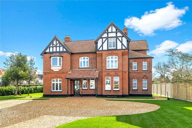 Beauchamp Road, East Molesey, 6 Bedroom Detached