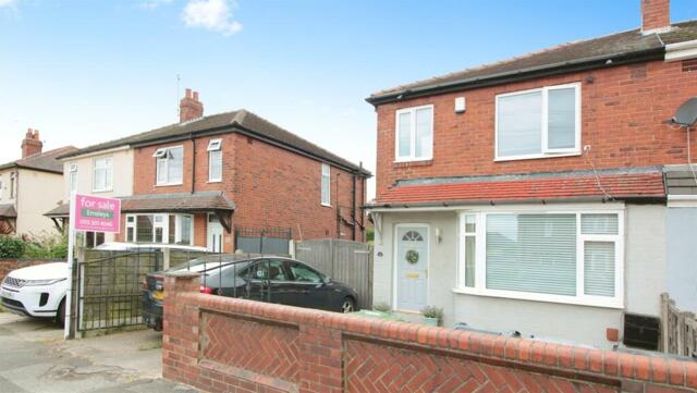 Oakwood Drive, Rothwell, 3 Bedroom Semi-detached