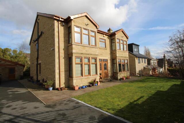 Coniston Grove, Heaton, 1 Bedroom House