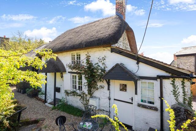 Marley Cottage,  Yeatmans Lane, 2 Bedroom Cottage