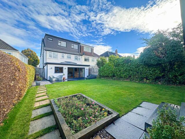 Frost Drive, Irby, 6 Bedroom Semi-detached