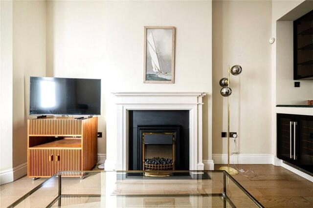 Ormonde Gate, Chelsea, 3 Bedroom Apartment