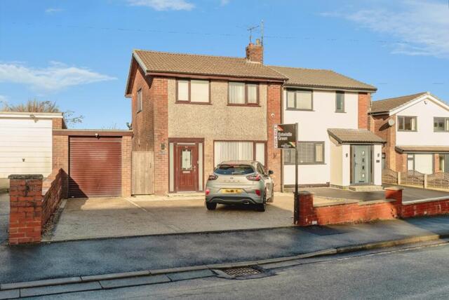 Westbourne Avenue South, Burnley, 3 Bedroom Semi-detached