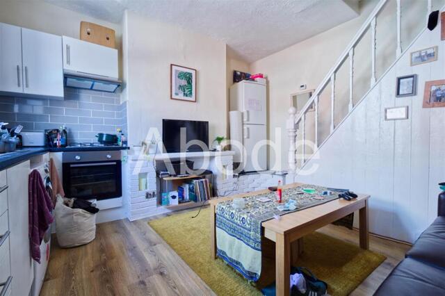 Autumn Street, Hyde Park, 2 Bedroom House