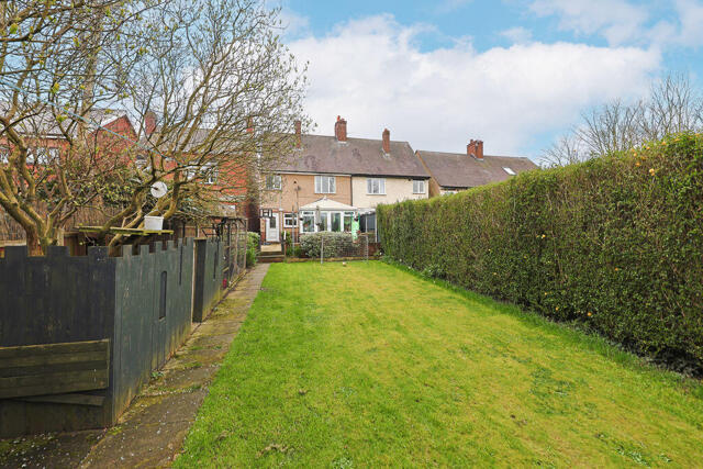 Avenue Road, Whittington Moor, 3 Bedroom Semi-detached