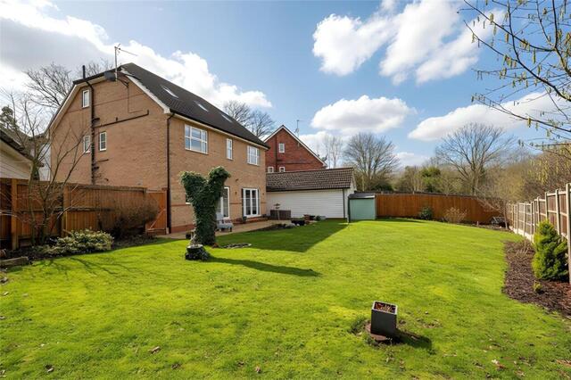 Lee Chapel Lane, Langdon Hills, 5 Bedroom Detached