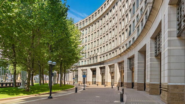 Westferry Circus, London, 2 Bedroom Apartment