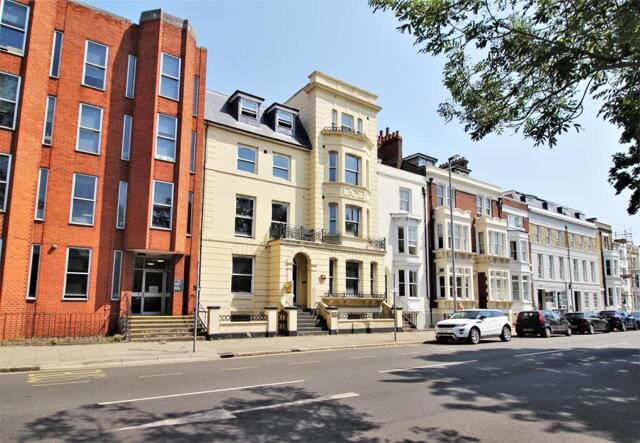 Hampshire Terrace, The Hub, Portsmouth, 1 Bedroom Private Hampshire Terrace, The Hub, Portsmouth, 1 Bedroom Private