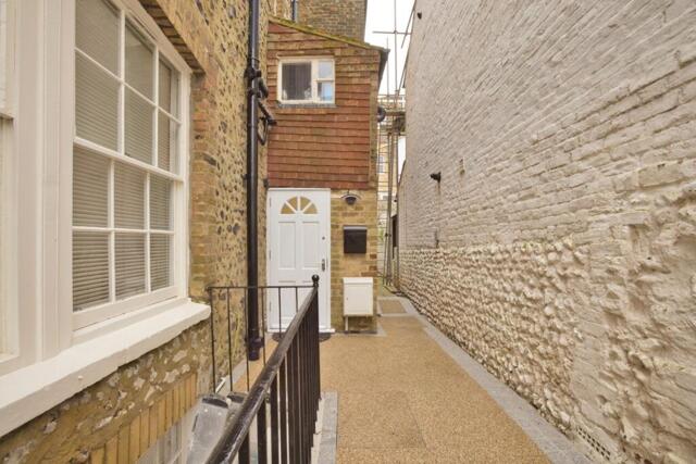 Addington Street, Ramsgate, 2 Bedroom Flat