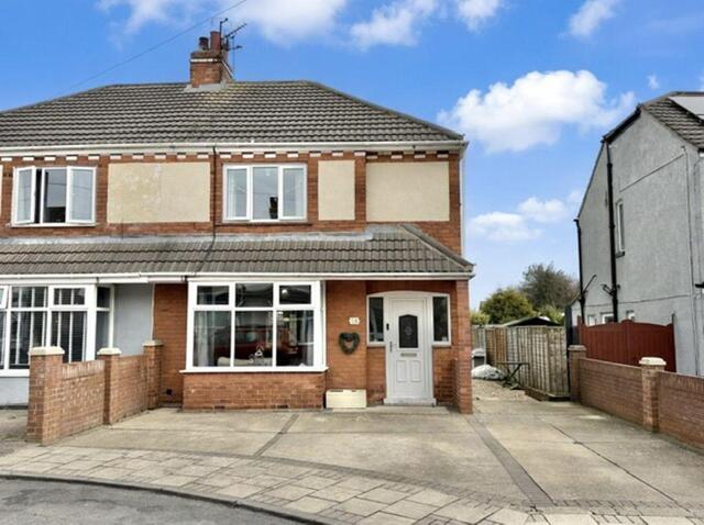Walker Avenue, Scartho, 3 Bedroom Semi-detached