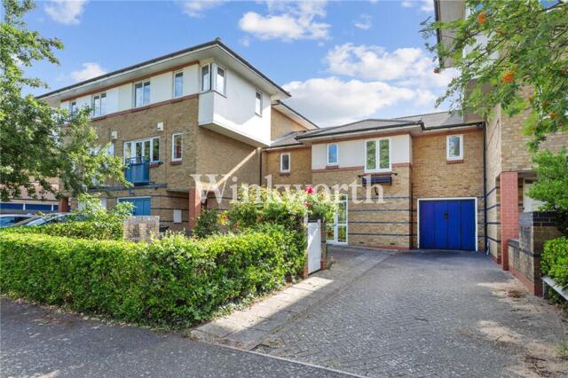 Castleview Close, London, 3 Bedroom Terraced