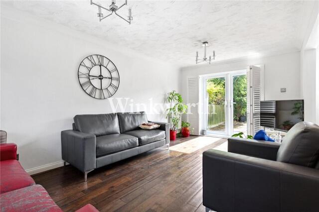 Castleview Close, London, 3 Bedroom Terraced