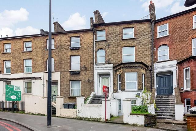 Devonshire Road, Forest Hill, 2 Bedroom Flat