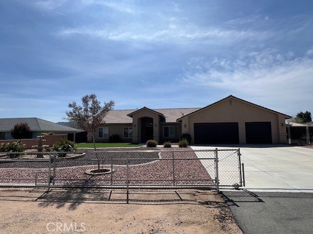 Westlawn St, Hesperia, Home For Rent