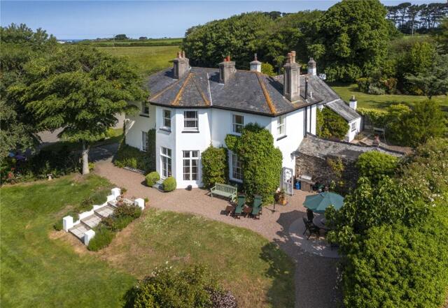 Westleigh, Bideford, 6 Bedroom Detached