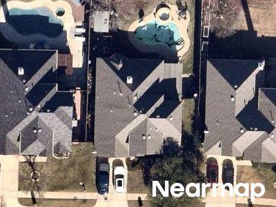 Fair Oaks Cir, Denton, Preforeclosure Single-family Home