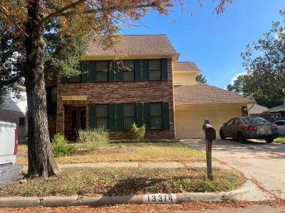 Clayton Hill Dr, Houston, Preforeclosure Single-family Home