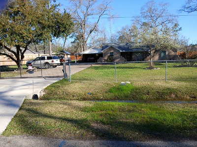Mercedell Dr, Porter, Preforeclosure Single-family Home