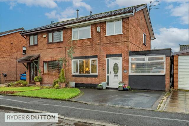 Royton, Bullcote Green, Oldham, 4 Bedroom Semi-detached