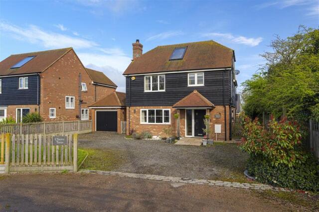 Cherry Trees, Dargate Road, 3 Bedroom Detached