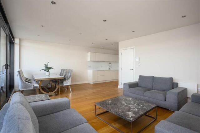 Apartment,horsforth Mill, 2 Bedroom Penthouse