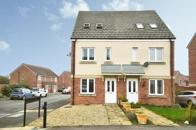 Homington Avenue, Coate, 3 Bedroom Semi-detached