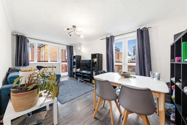 Bow Road, London, 2 Bedroom Apartment
