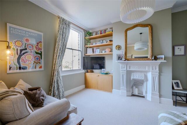 Westwell Road, London, 2 Bedroom Apartment