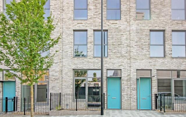 Henry Street, Rotherhithe, 4 Bedroom House