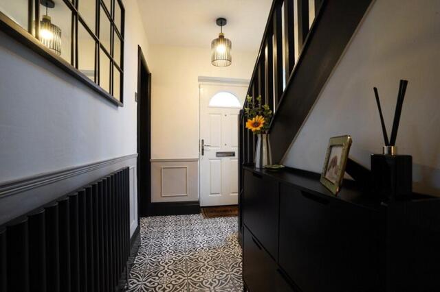 Chadderton, Ashton Crescent, Oldham, 3 Bedroom Semi-detached