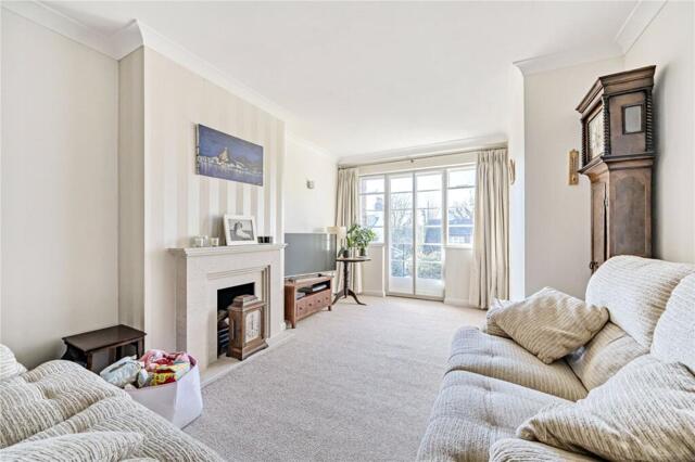 Western Road, London, 2 Bedroom Apartment