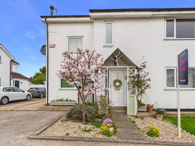 Mere Way, Swanland, 3 Bedroom Semi-detached