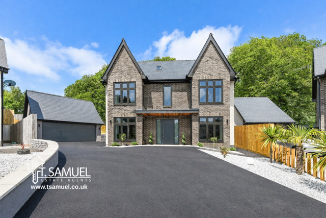 The Oaks, Trem Y Dyffryn, 5 Bedroom Detached