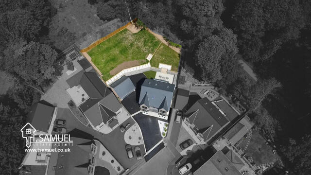 The Oaks, Trem Y Dyffryn, 5 Bedroom Detached