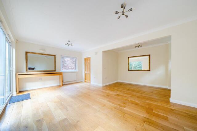 Great Brownings, Dulwich, 4 Bedroom Detached