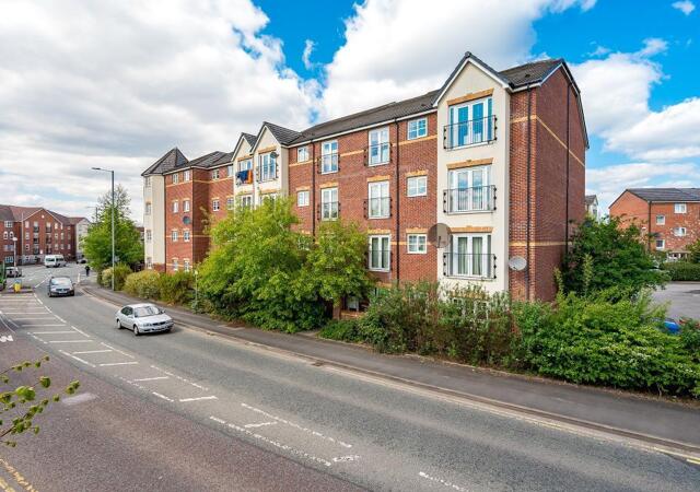 Cheetham Hil Road, Manchester, 2 Bedroom Flat