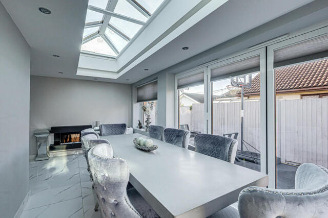 Zider Pass, Canvey Island, 4 Bedroom Bungalow