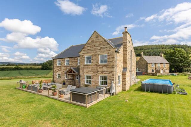 Moor Lane, Knayton, 9 Bedroom House