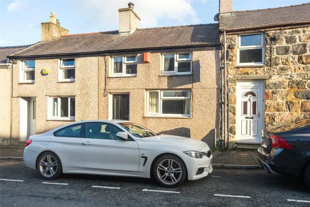 Llanllyfni, Rhedyw Road, Caernarfon, 2 Bedroom Terraced