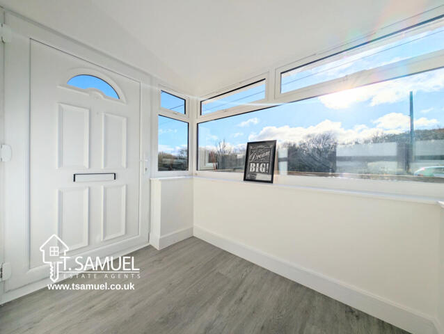 Cefn Byrle Road, Coelbren, 3 Bedroom Bungalow