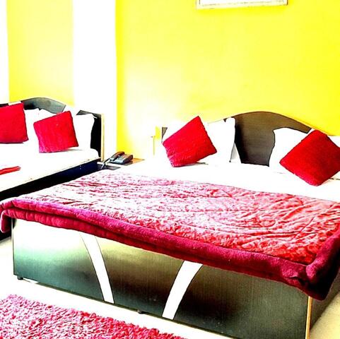 Parad Kothi, Englishya Line Near Panchwati Mandir, Varanasi, Ashiyana Guest House