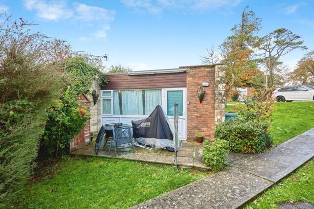 Cockleton Lane, Gurnard Pines, Cowes, 2 Bedroom Bungalow