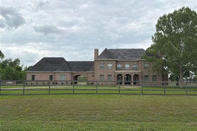 Thompson Lake Dr, Missouri City, Preforeclosure Single-family Home